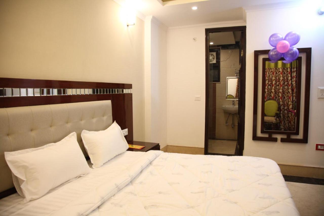 Hotel Dev Residency Vrindāvan Exterior foto